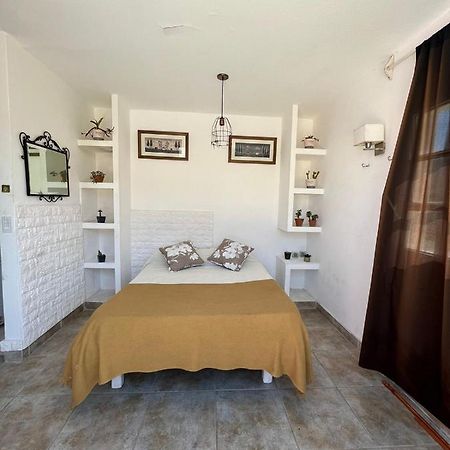 Casa Alvarado Hostel Сальта Экстерьер фото
