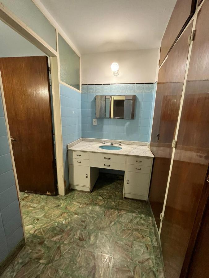 Casa Alvarado Hostel Сальта Экстерьер фото