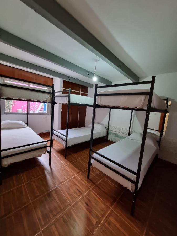 Casa Alvarado Hostel Сальта Экстерьер фото