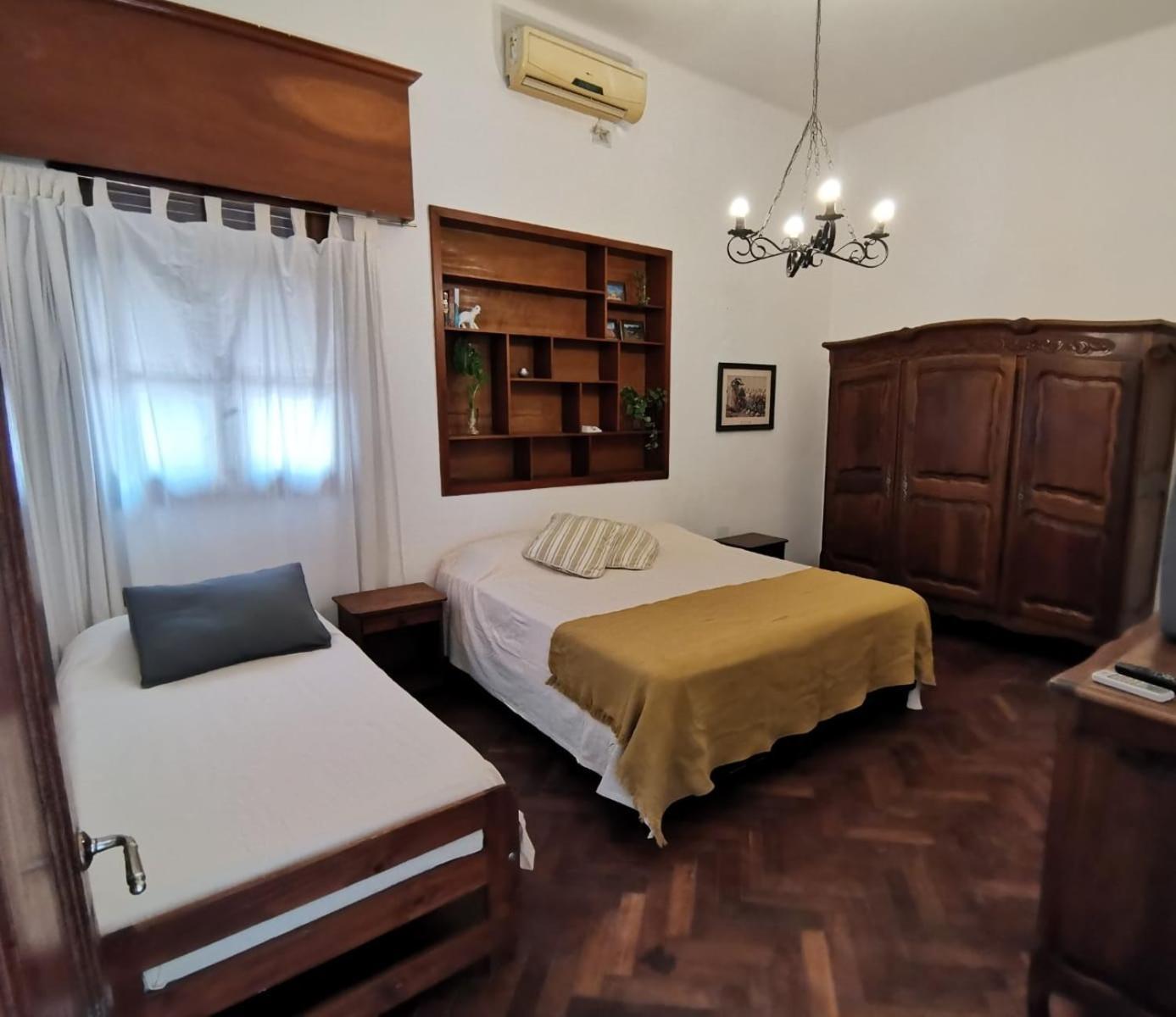Casa Alvarado Hostel Сальта Номер фото